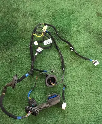 Hyundai i30 Front door wiring loom/harness boot 91612-G4240