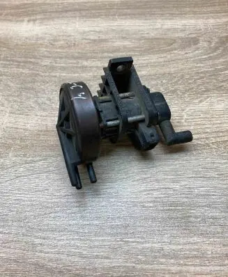 Audi A6 S6 C4 4A Turbo solenoid valve 357906283