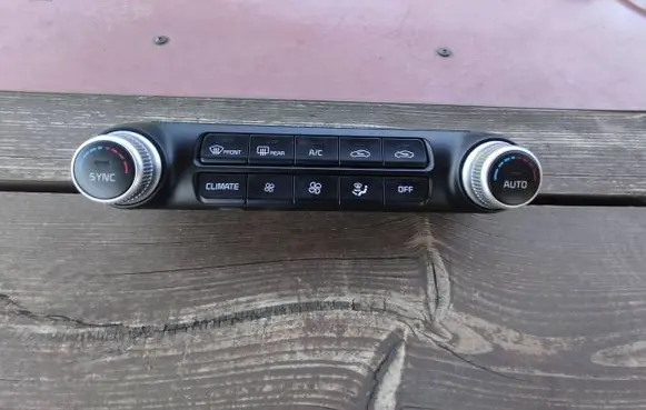 KIA Stinger Climate control unit 97250J5900 180510A013 0K07PRY01