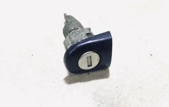 Audi A4 S4 B6 8E 8H Front door lock (next to the handle) 