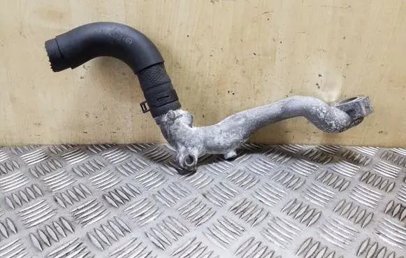 Engine coolant pipe/hose