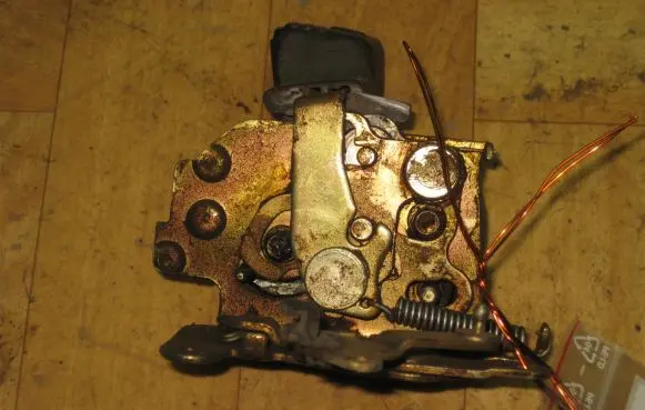 Fiat Uno Front door lock