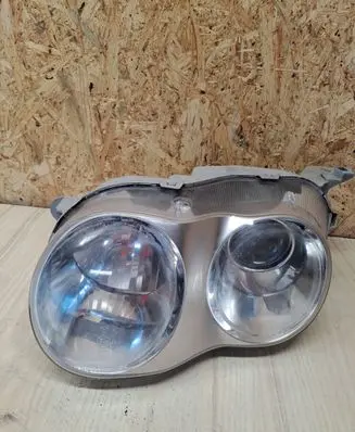 Hyundai Coupe Headlight/headlamp E130385