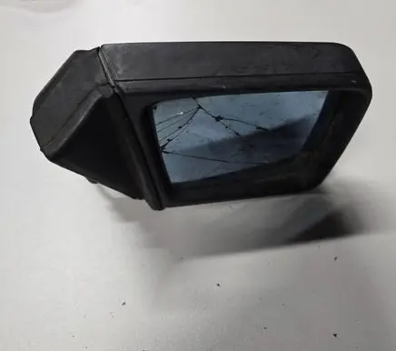 Front door electric wing mirror