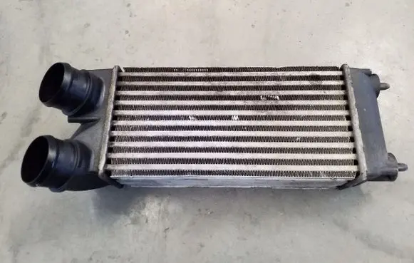 Citroen C4 I Picasso Intercooler radiator 9656503480