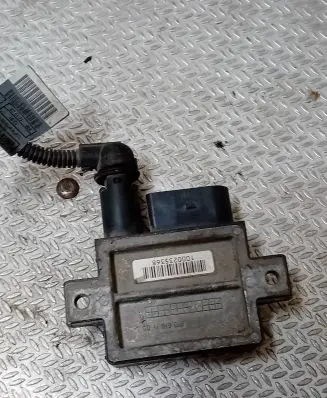 BMW 1 E81 E87 Glow plug pre-heat relay 780120002