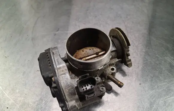 Audi A6 S6 C5 4B Throttle valve 078133063AG 408237