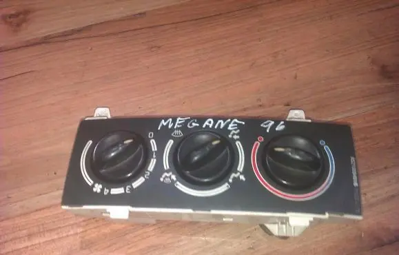 Renault Megane I Climate control unit 655737s