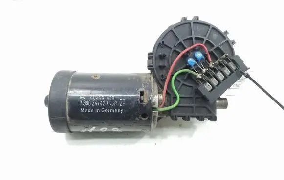 Mercedes-Benz E W210 Wiper motor A2108201742
