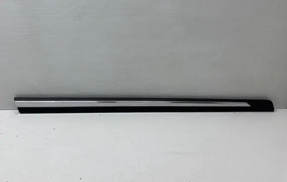 Nissan X-Trail T32 Front door trim (molding) 808776FR0A