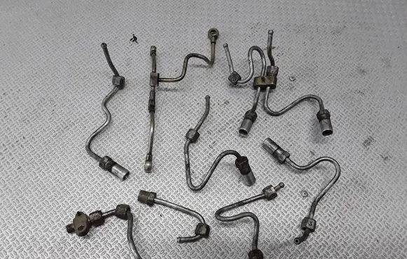 Renault Espace - Grand espace IV Fuel injector supply line/pipe 