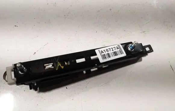 Opel Zafira B Seat belt adjustment rail 13166032