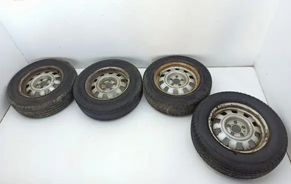 Volvo 760 R15 steel rim 