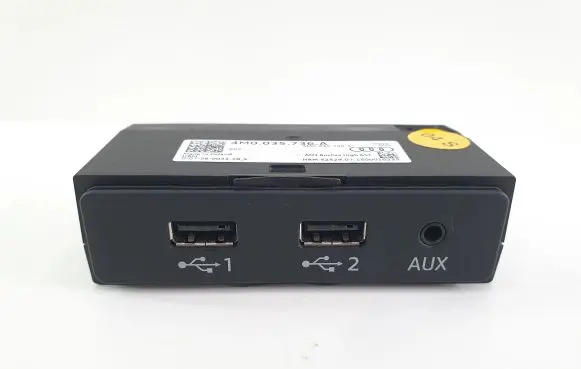 Audi Q7 4M USB socket connector 4M0035736A