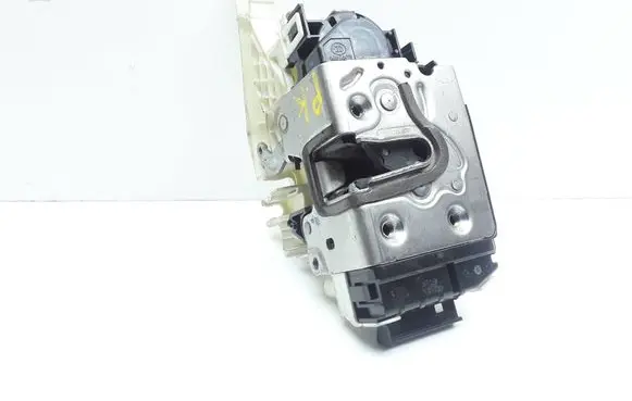 Mercedes-Benz E W212 Front door lock A0997200135
