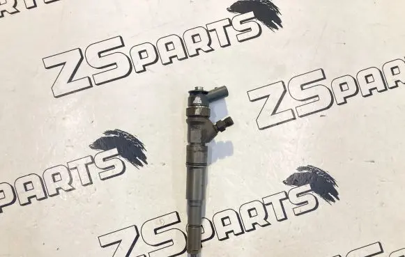BMW 5 E60 E61 Fuel injector 7794652