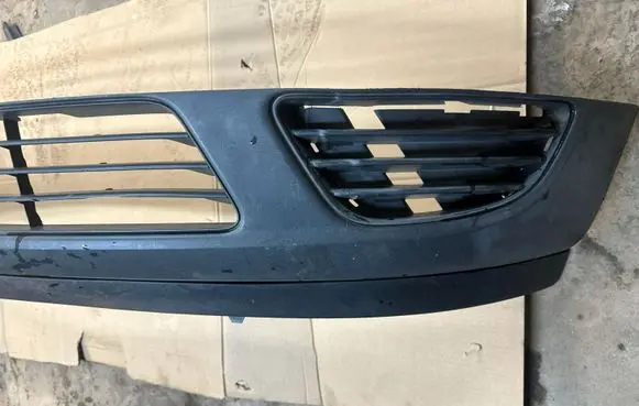 Ford Fiesta Front bumper lip 2S61177575E