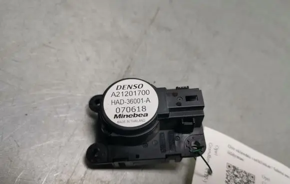 Opel Grandland X Air flap motor/actuator A21201700