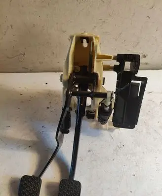 BMW 5 F10 F11 Pedal assembly 6789744
