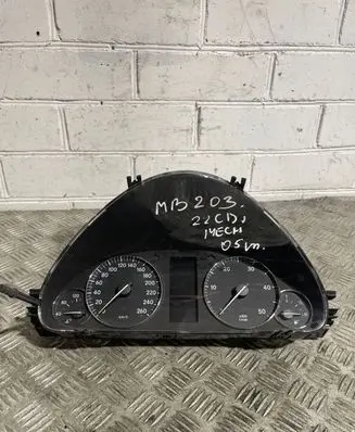 Mercedes-Benz C W203 Speedometer (instrument cluster) A2035401148