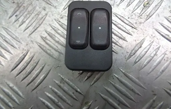 Opel Corsa C Front door window switch trim 13363202