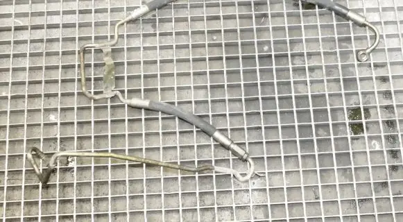 Mercedes-Benz SL R230 Power steering hose/pipe/line A2304663781