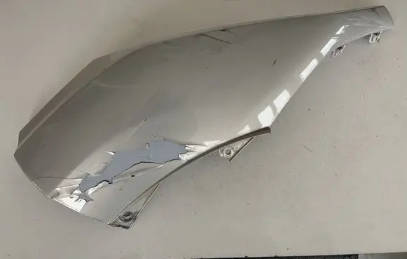 Front bumper splitter molding