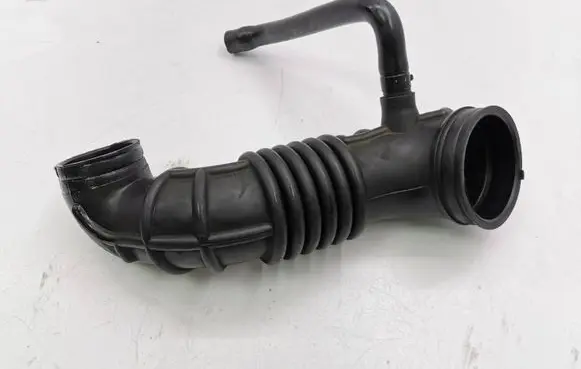 KIA Sorento Air intake hose/pipe 281303E710
