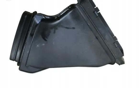 Maserati Levante Intercooler air channel guide 670033793