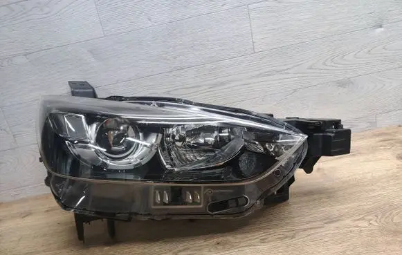 Mazda CX-3 Headlight/headlamp D10E51030