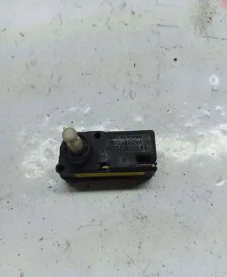 Volkswagen PASSAT B6 Headlight level height control switch 1J0941295A