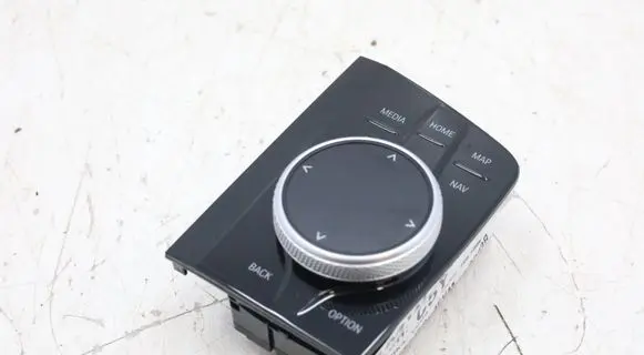 BMW XM Central console control unit 5A371C5