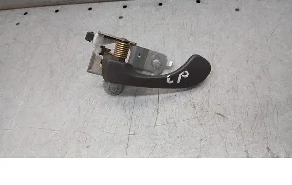 Mitsubishi Space Star Front door interior handle 