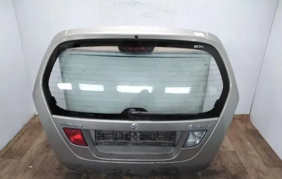 Suzuki Liana Tailgate/trunk/boot lid