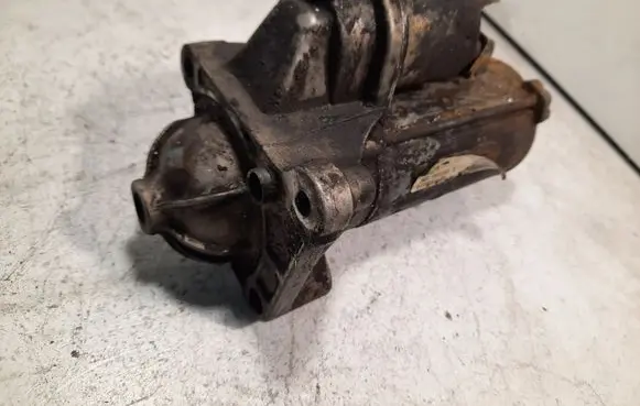 Mitsubishi Carisma Starter motor D7R48 8200064465 30620657