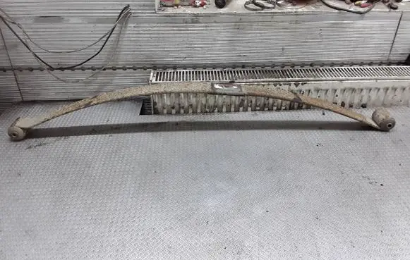 Volkswagen Caddy Rear leaf spring 