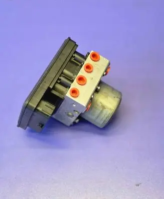 Jeep Renegade ABS Pump 52174070 A012B717 A014C335