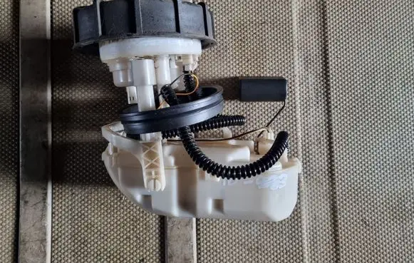 Honda Civic In-tank fuel pump 1019617682 17708S6FE31