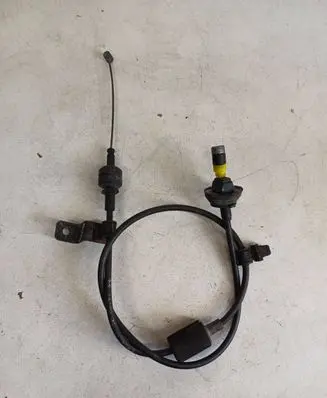 KIA Sorento Throttle cable 327903E400