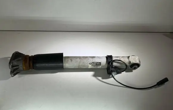 BMW M4 F82 F83 Rear shock absorber/damper 8008630