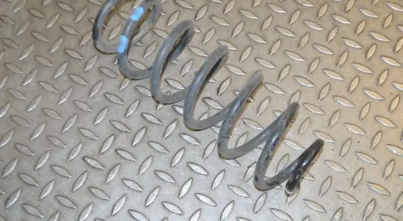 Nissan Qashqai Rear coil spring