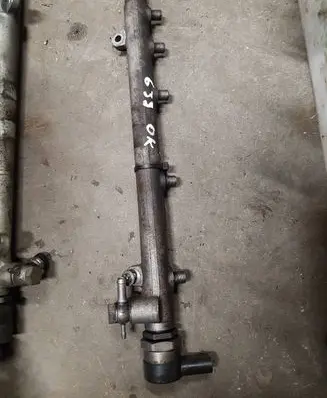 Mercedes-Benz Vito Viano W639 Fuel main line pipe A6460701595 0445214163