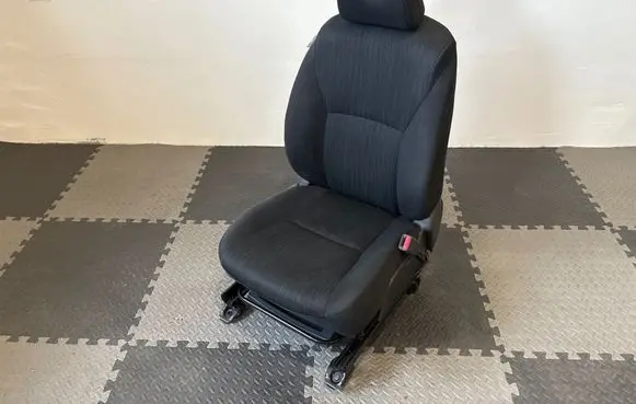 Toyota Auris 150 Front passenger seat 