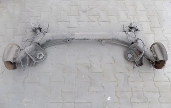 Peugeot 3008 I Rear axle beam with reductor 