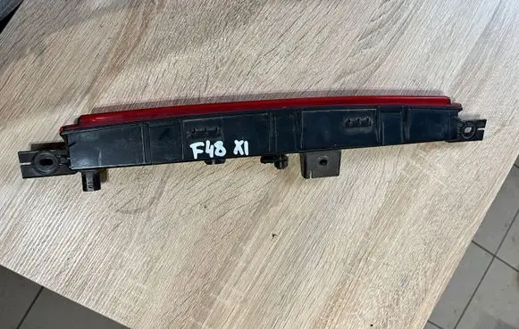 BMW X1 F48 F49 Third/center stoplight 7297446