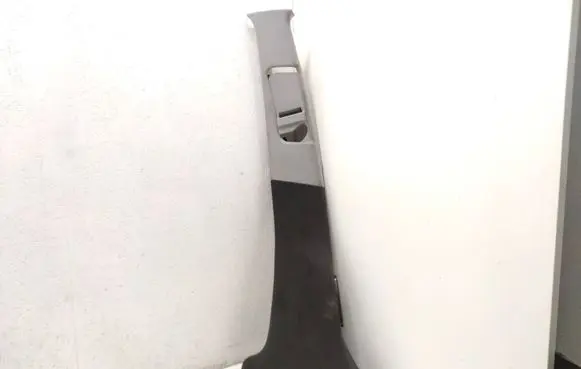 Mercedes-Benz E W211 (B) pillar trim (bottom) A2118312546 A2118301354 2118312546