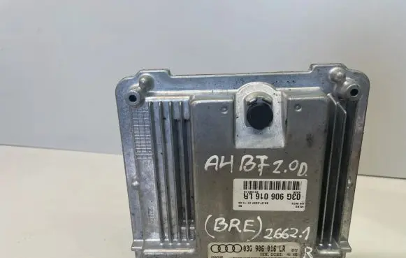 Audi A4 S4 B7 8E 8H Engine control unit/module 03G906016LR 0281013888