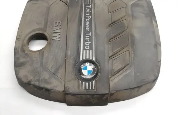 BMW 5 F10 F11 Engine cover (trim) 8510475