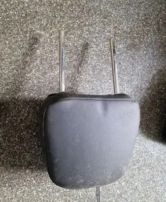 Buick Encore I Rear seat headrest 