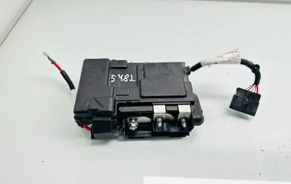 Volvo V70 Fuse module 30659092 31337182 245589